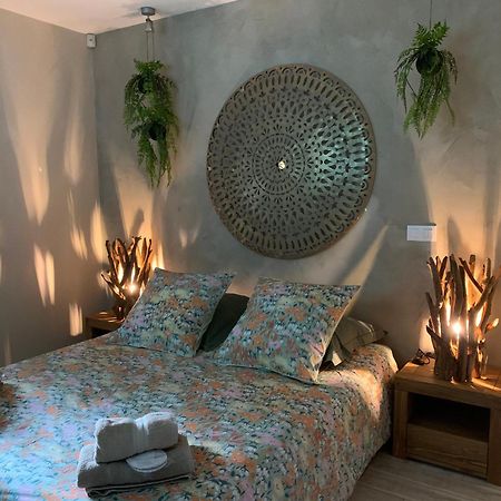 Le Paon Bleu Annecy Poisy Bed & Breakfast Dış mekan fotoğraf