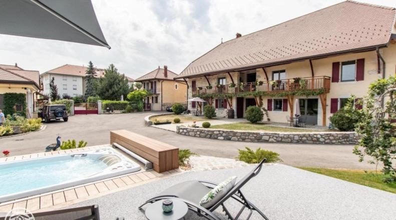 Le Paon Bleu Annecy Poisy Bed & Breakfast Dış mekan fotoğraf