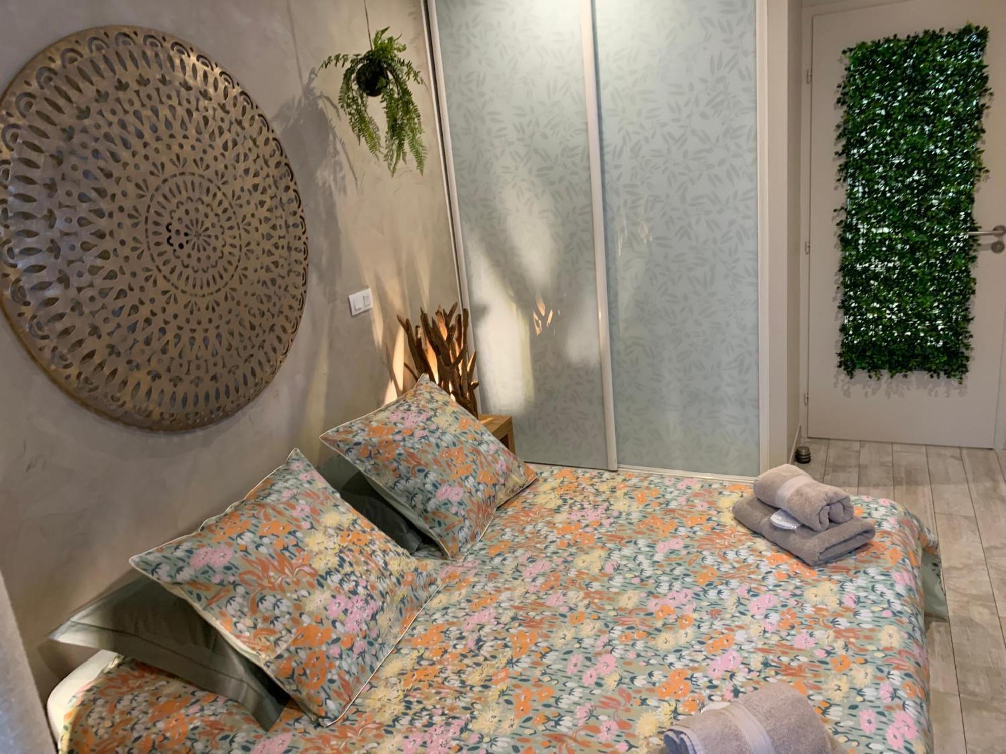 Le Paon Bleu Annecy Poisy Bed & Breakfast Dış mekan fotoğraf